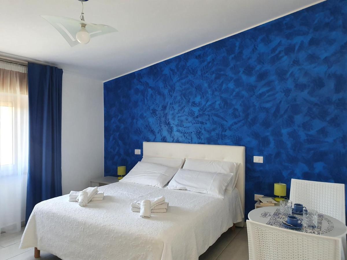 Blue Velvet Rooms 托尔托利 外观 照片